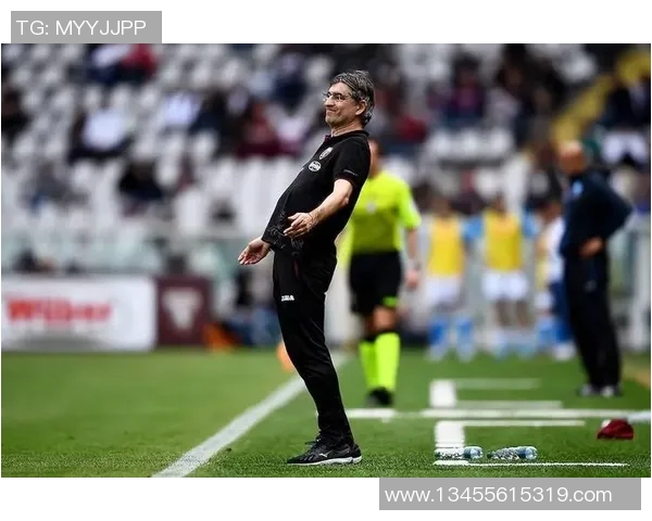 足球球星脖子粗的背后原因与运动员体型变化的深层解析